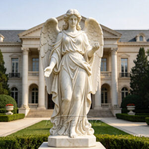Мраморная статуя ангела